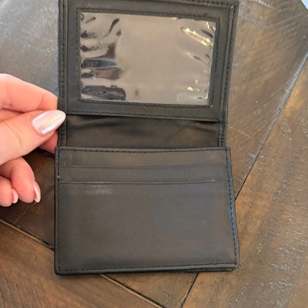 Tommy Hilfiger Sleek Black Card Holder